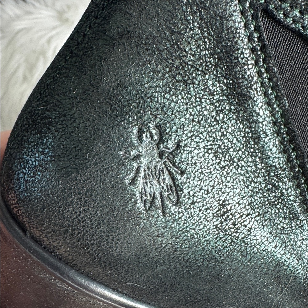Fly London Black/Metallic Green Women's Ankle Boots Classic Leather Style Sz 41 - Picture 6 of 8